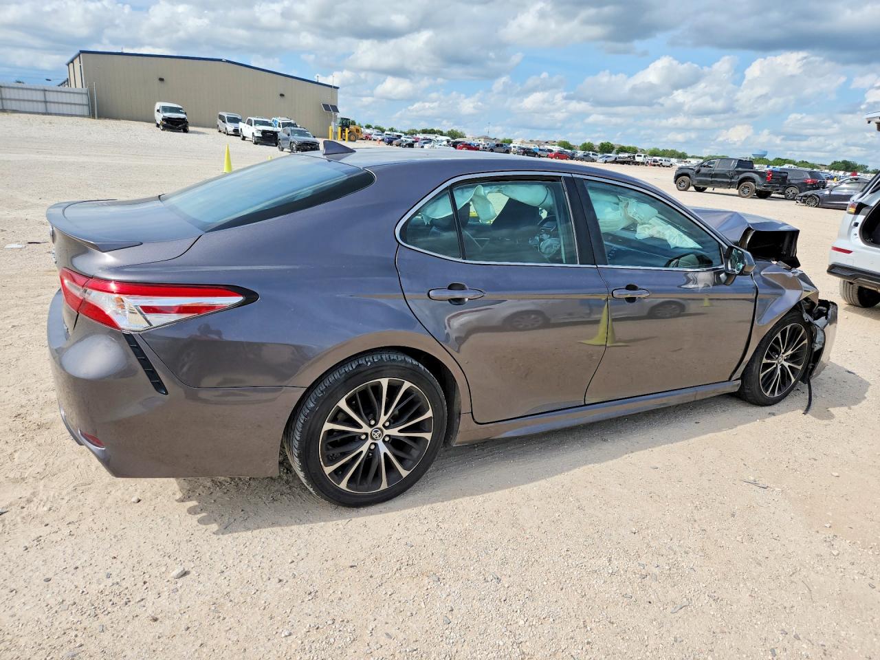 2020 TOYOTA CAMRY