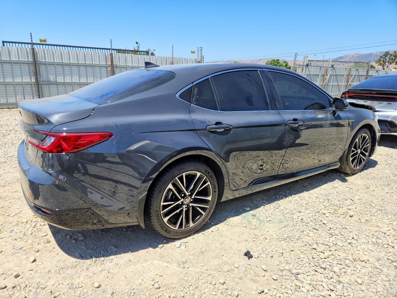 2025 TOYOTA CAMRY
