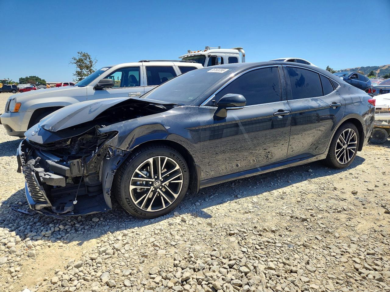 2025 TOYOTA CAMRY