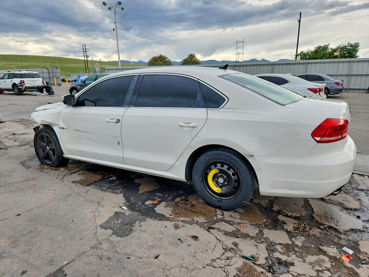 2014 VOLKSWAGEN PASSAT
