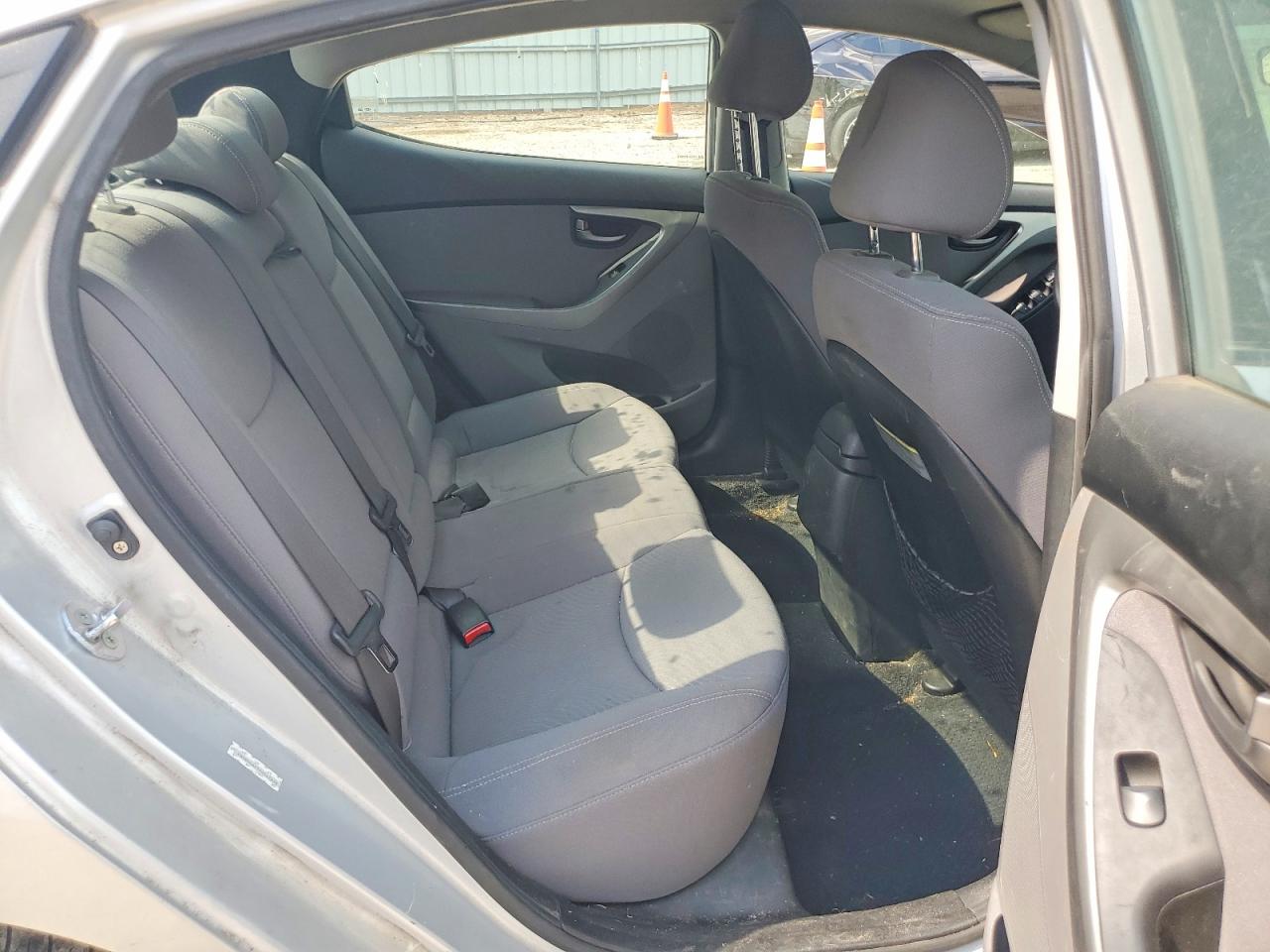 2014 HYUNDAI ELANTRA
