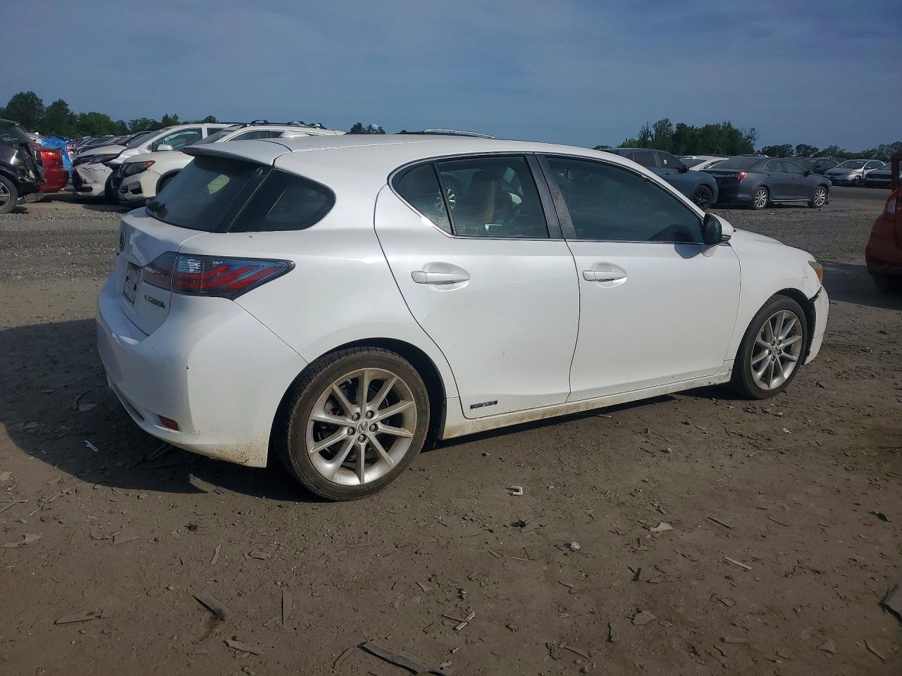 2013 LEXUS CT 200