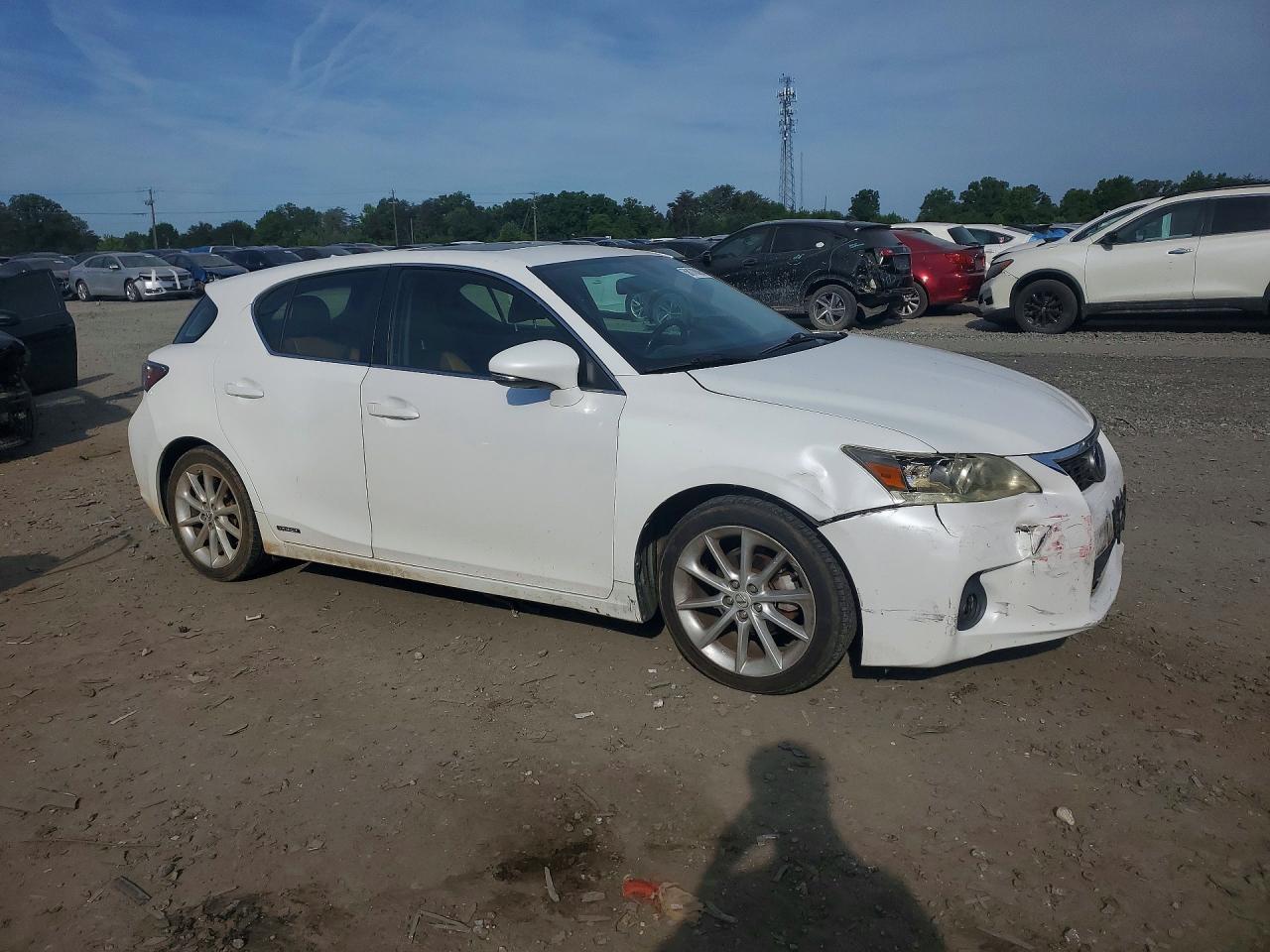 2013 LEXUS CT 200