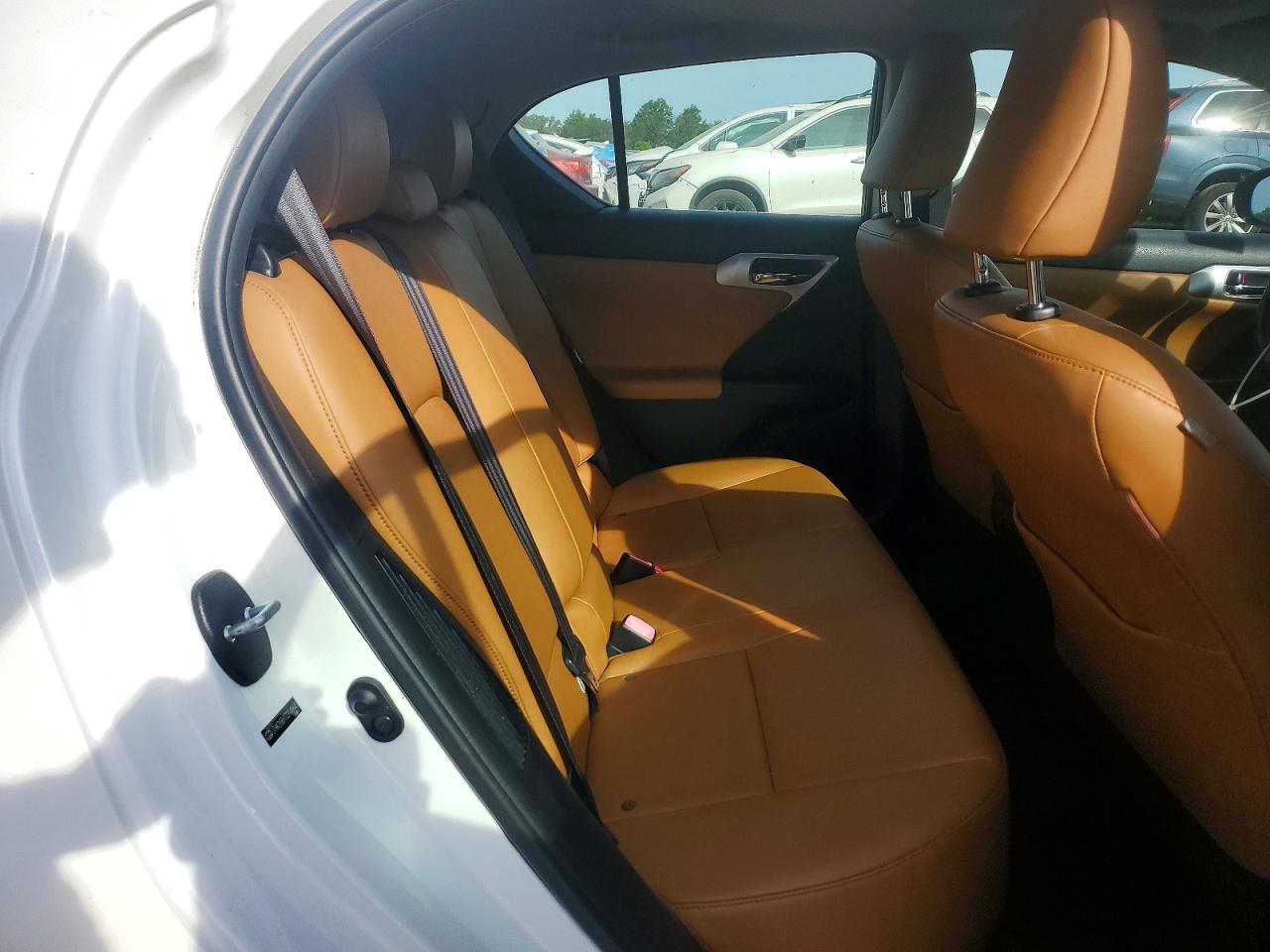 2013 LEXUS CT 200