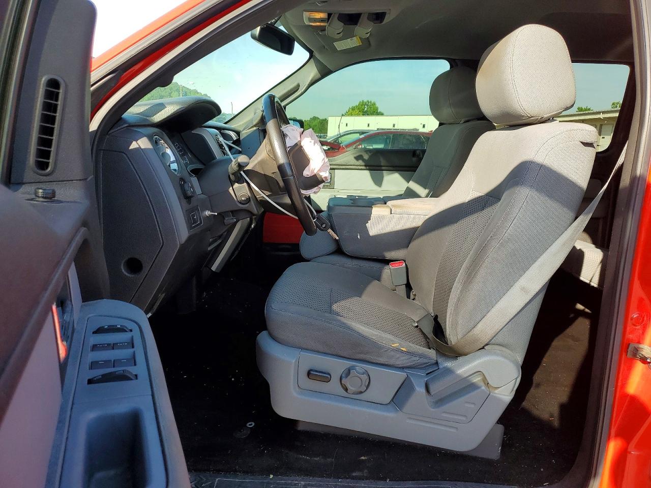 2012 FORD F150