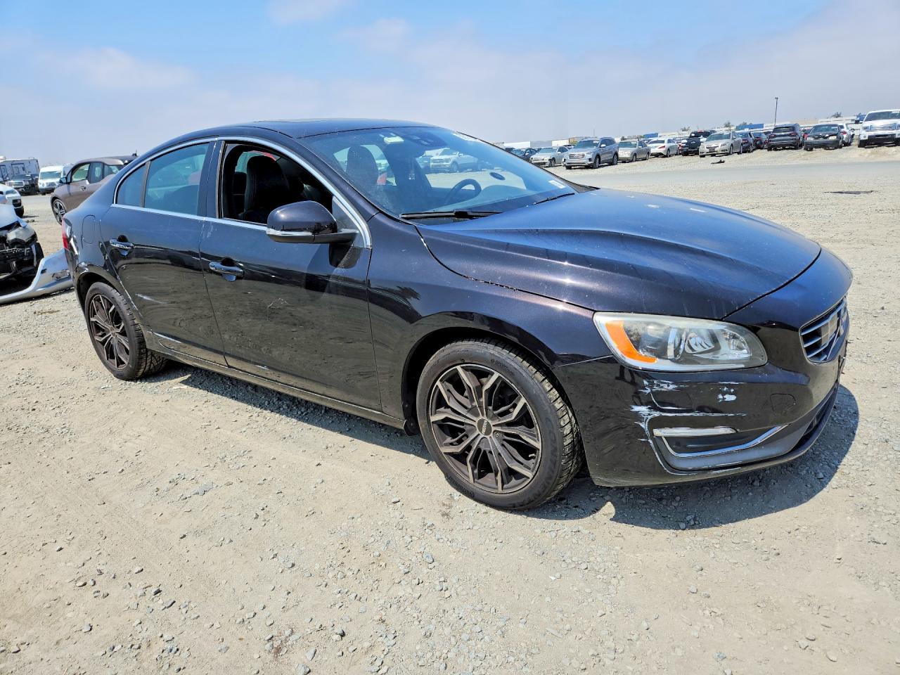 2015 VOLVO S60