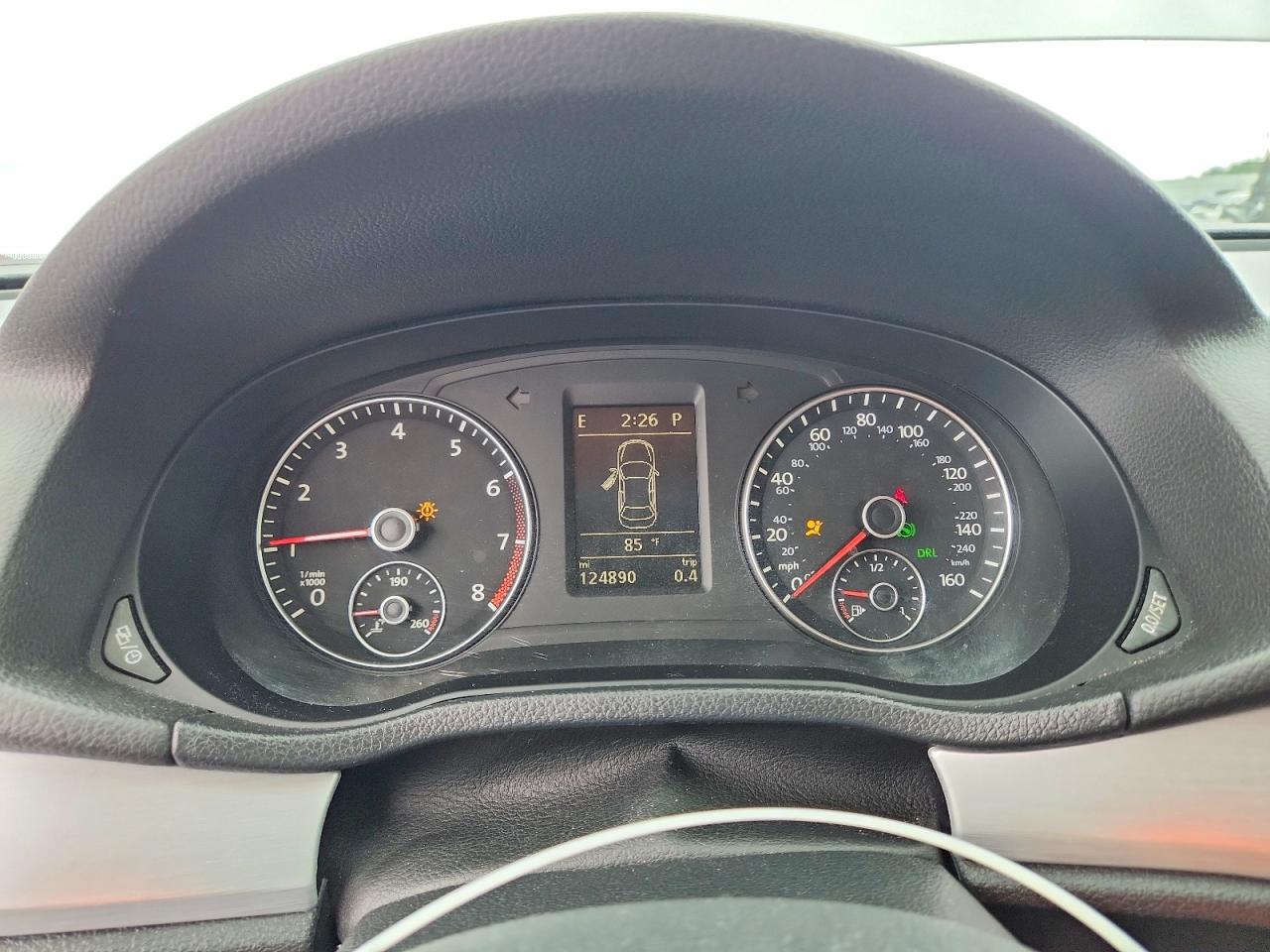 2013 VOLKSWAGEN PASSAT