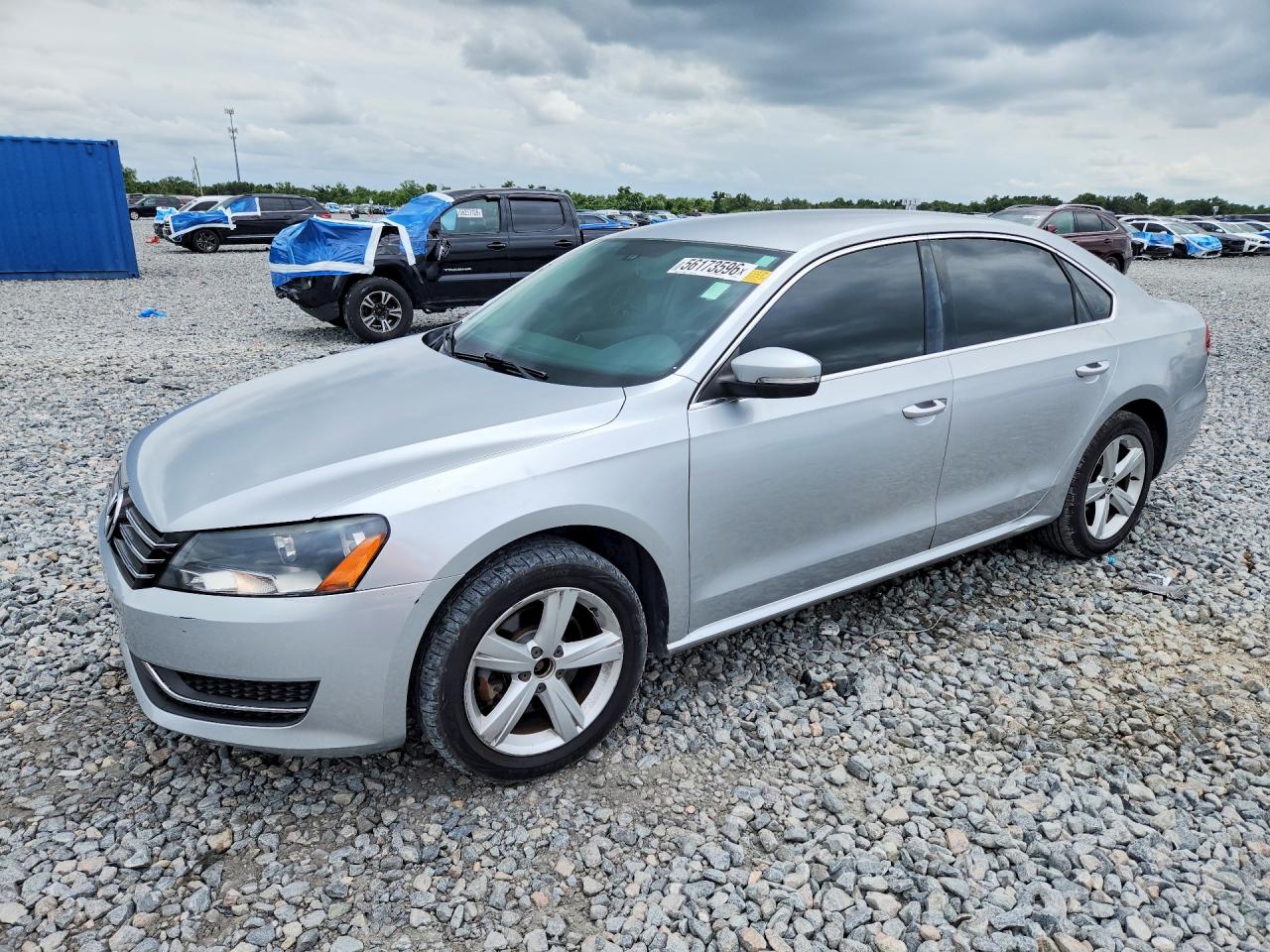 2013 VOLKSWAGEN PASSAT