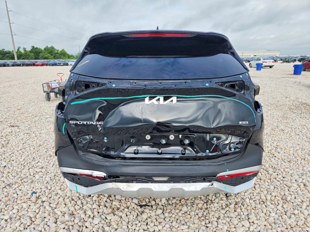 2025 KIA SPORTAGE E