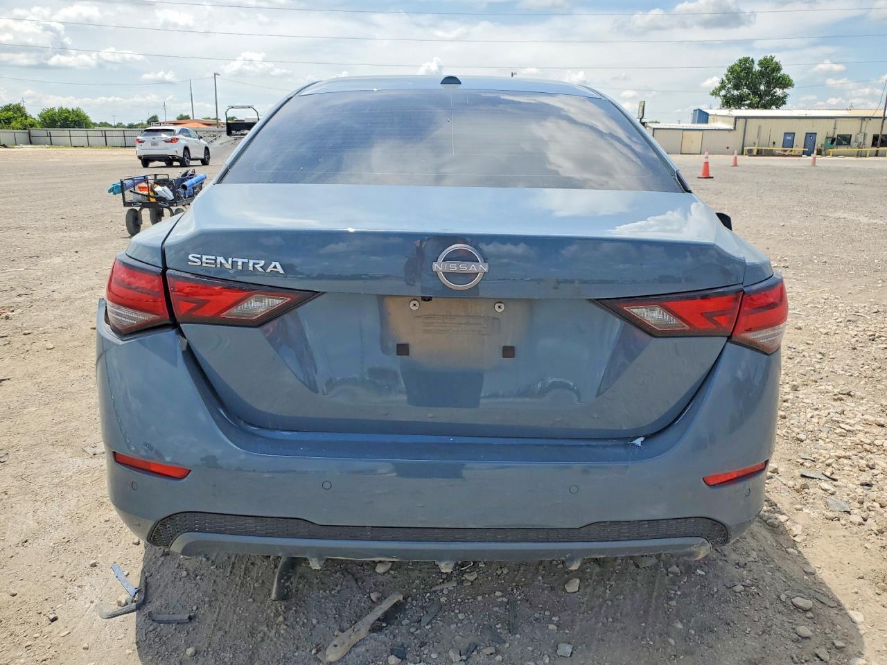 2025 NISSAN SENTRA