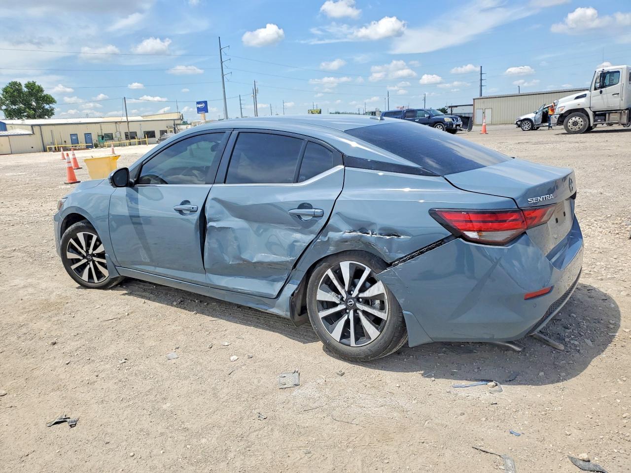 2025 NISSAN SENTRA