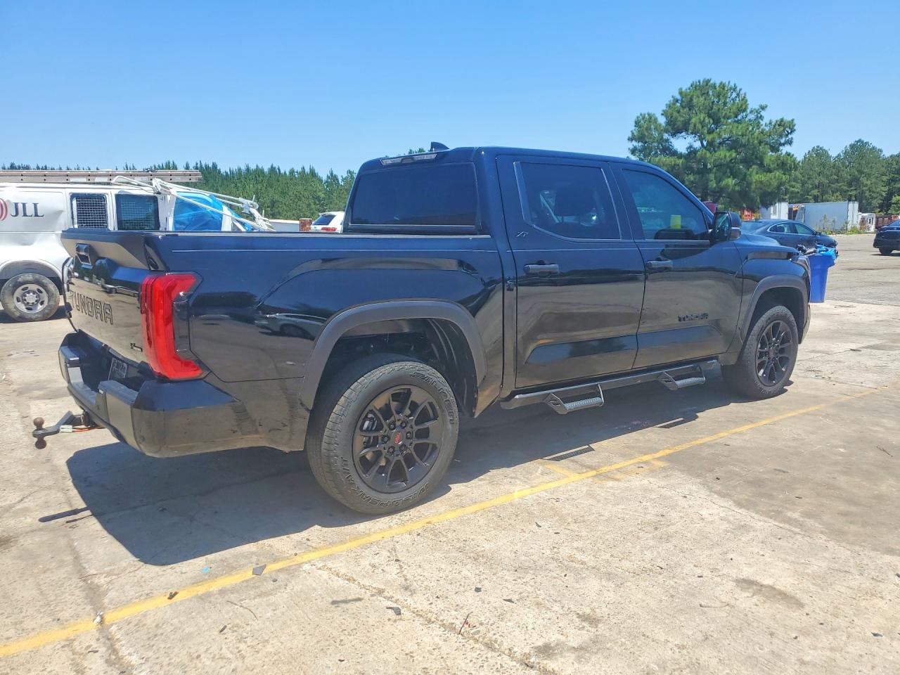 2024 TOYOTA TUNDRA
