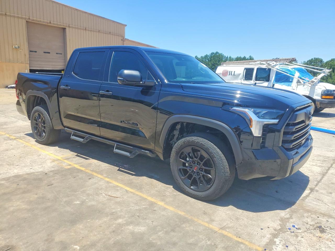 2024 TOYOTA TUNDRA