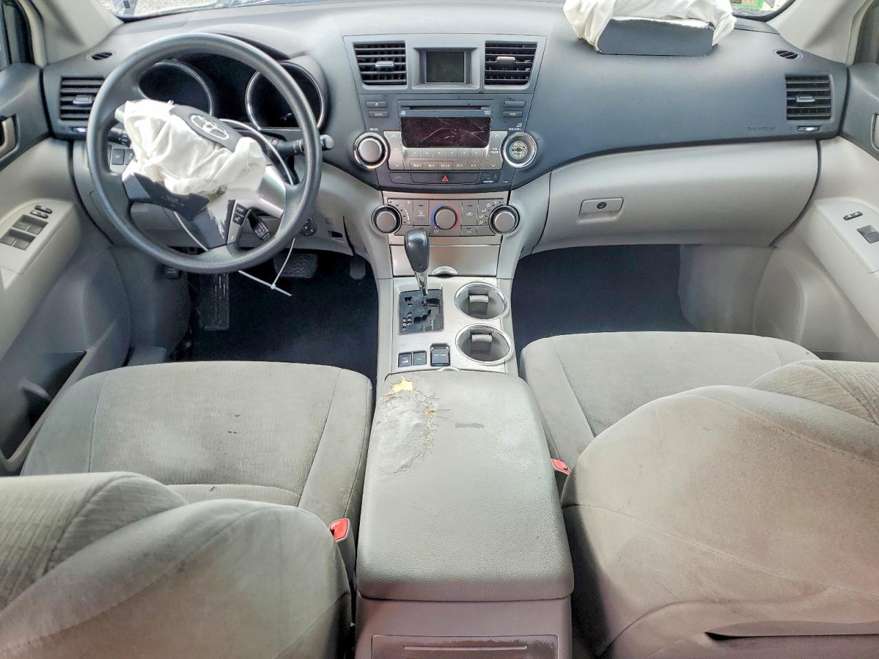 2011 TOYOTA HIGHLANDER