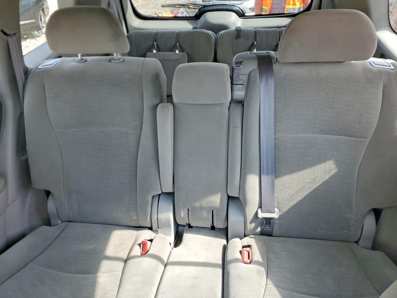2011 TOYOTA HIGHLANDER