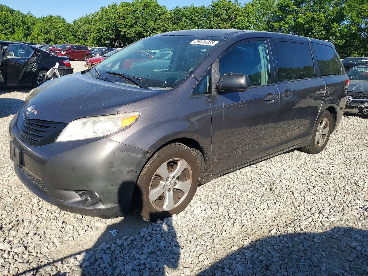 2012 TOYOTA SIENNA