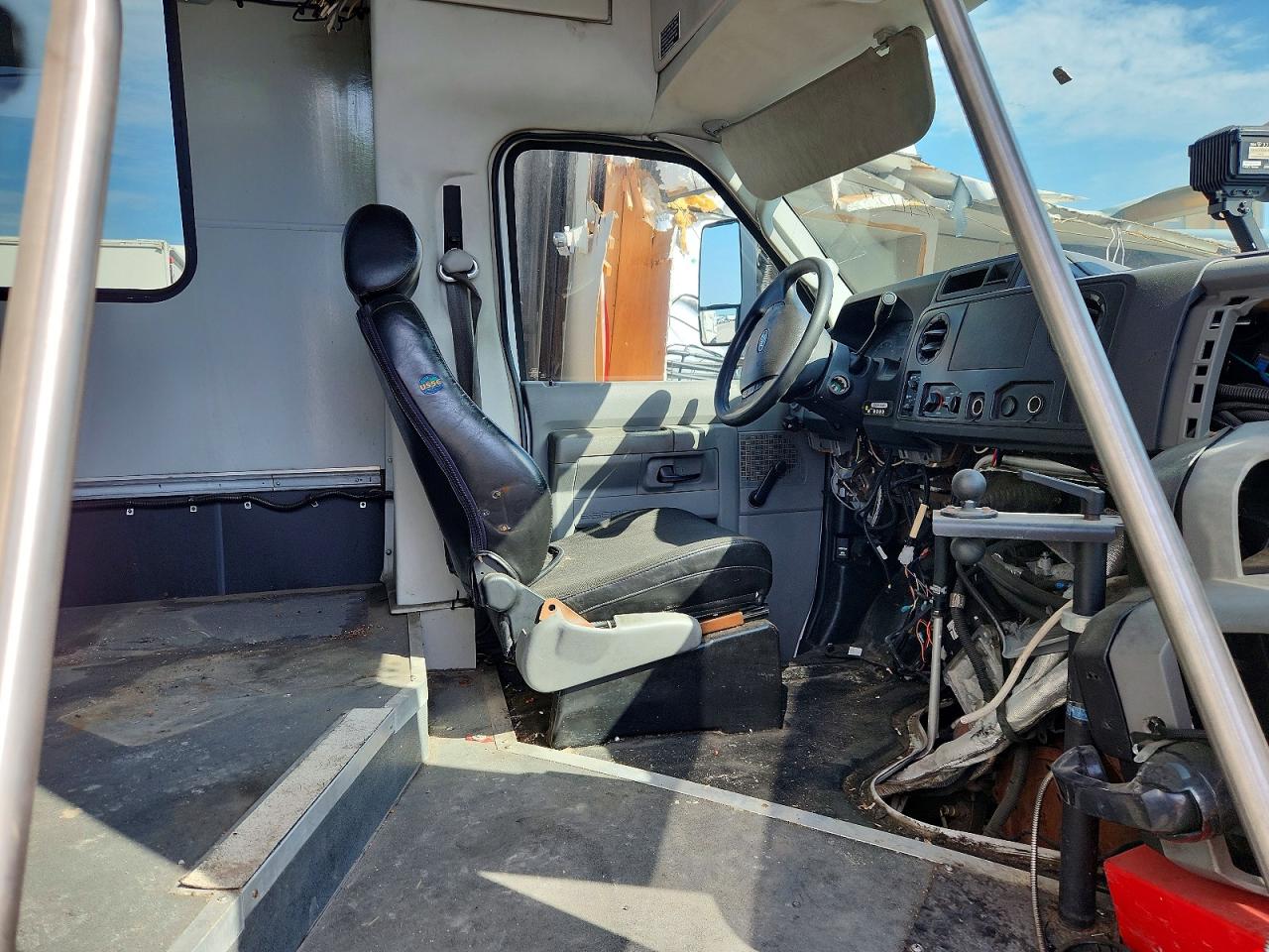 2019 FORD ECONOLINE