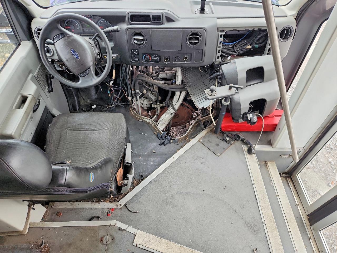 2019 FORD ECONOLINE