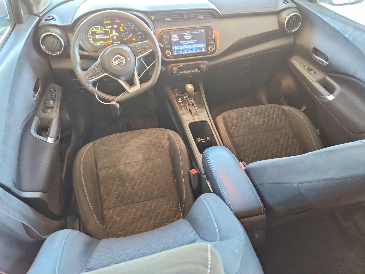 2021 NISSAN KICKS
