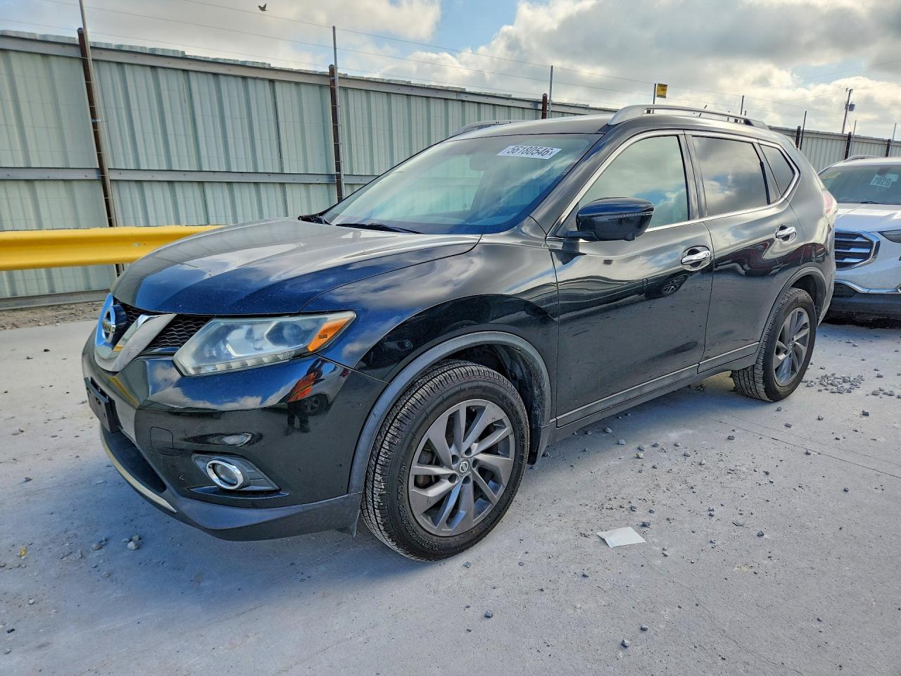 2016 NISSAN ROGUE