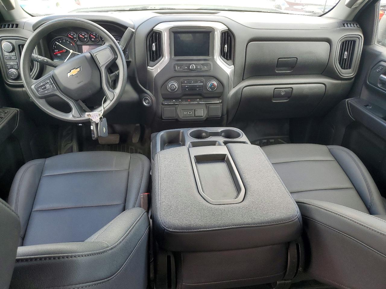 2024 CHEVROLET SILVERADO