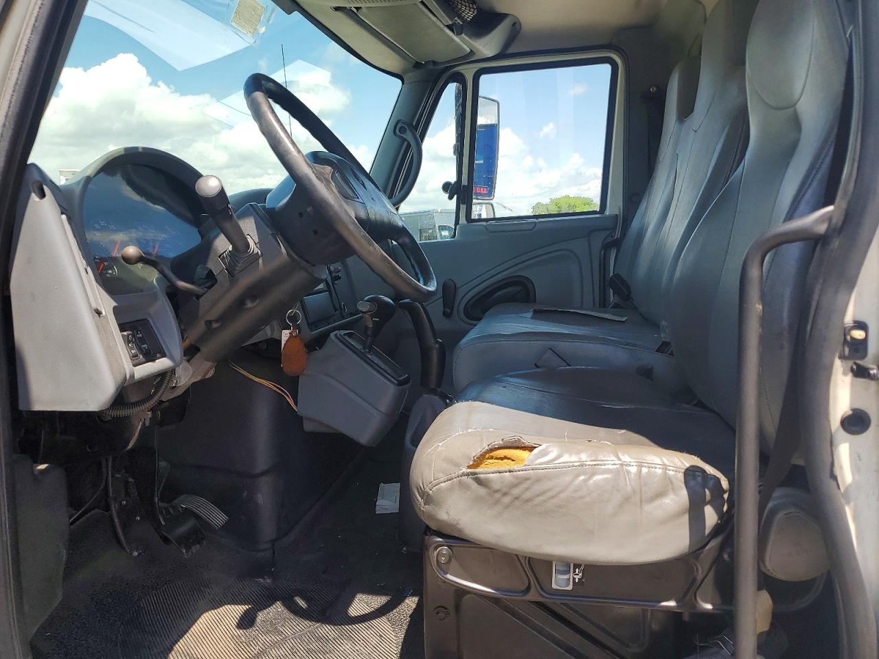 2006 INTERNATIONAL 4000 SERIE
