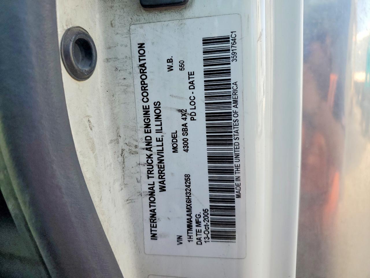 2006 INTERNATIONAL 4000 SERIE