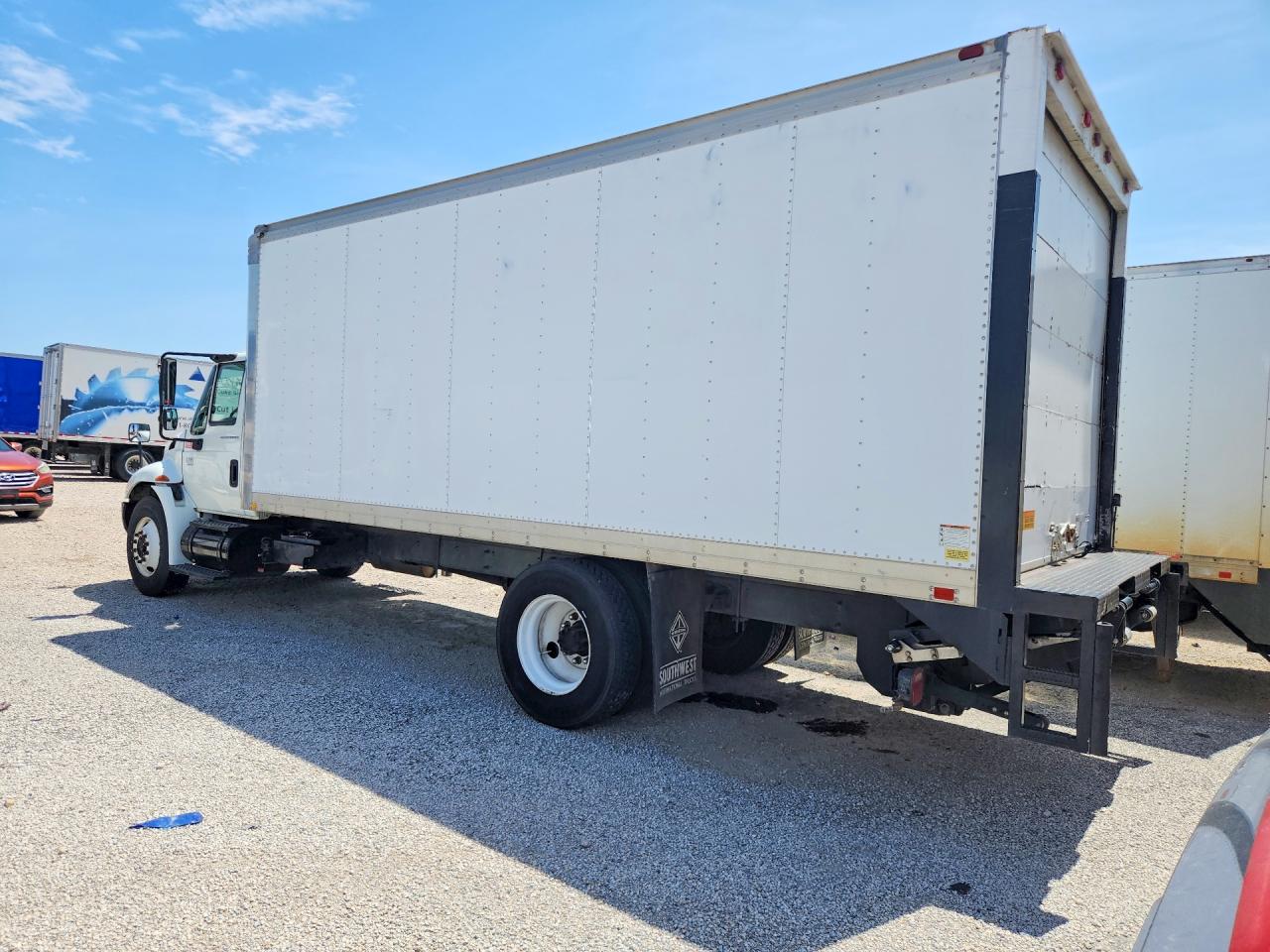 2006 INTERNATIONAL 4000 SERIE