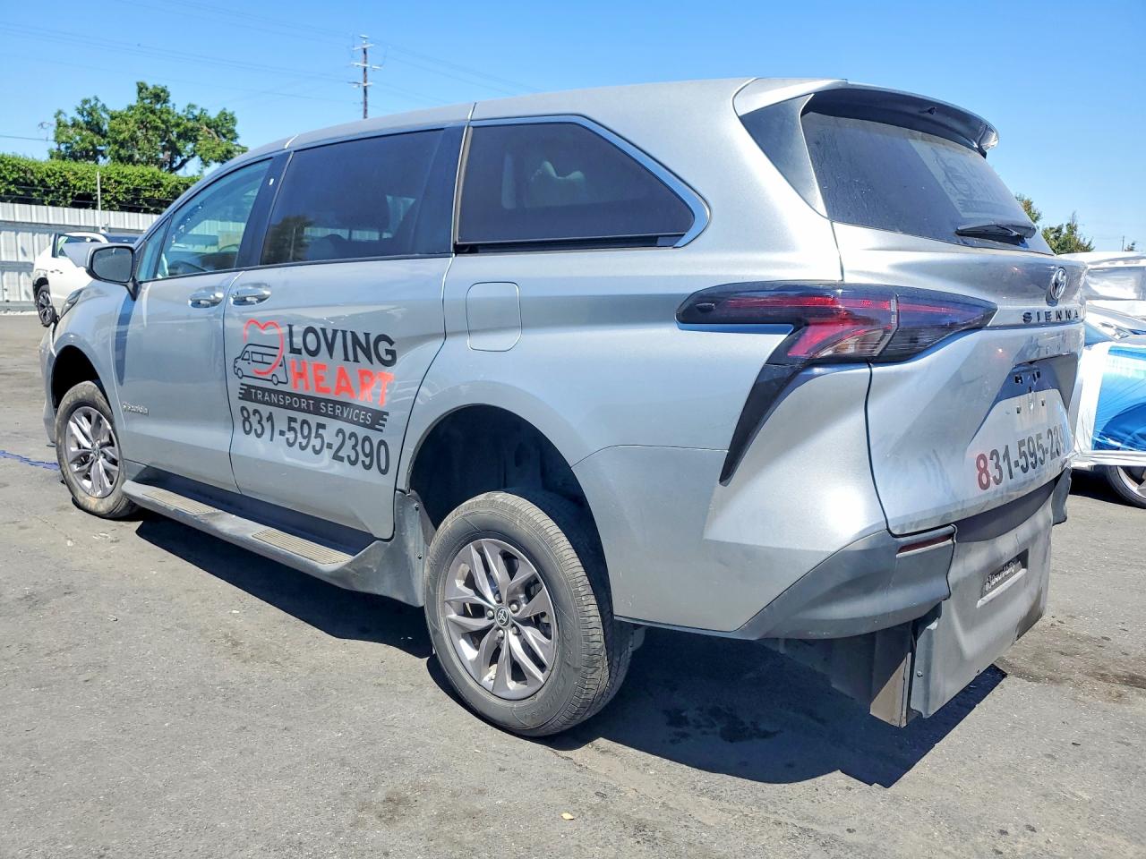 2024 TOYOTA SIENNA
