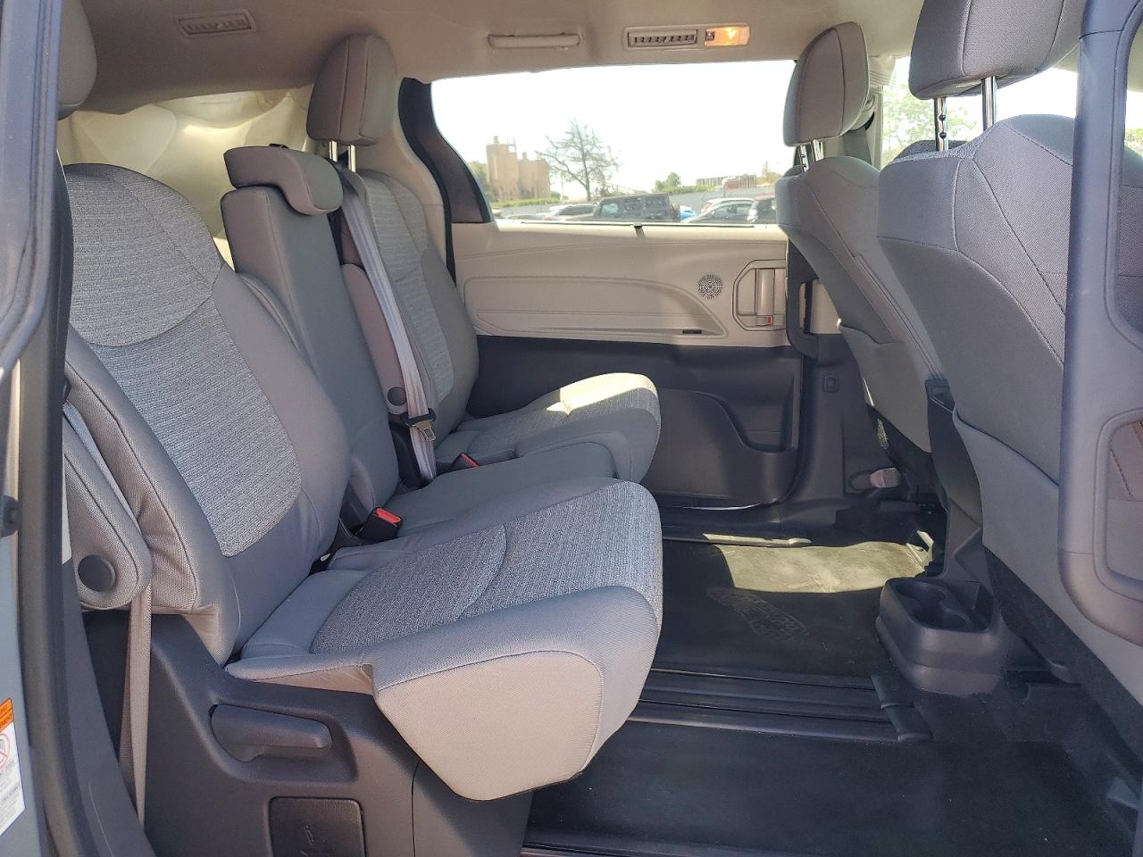 2024 TOYOTA SIENNA
