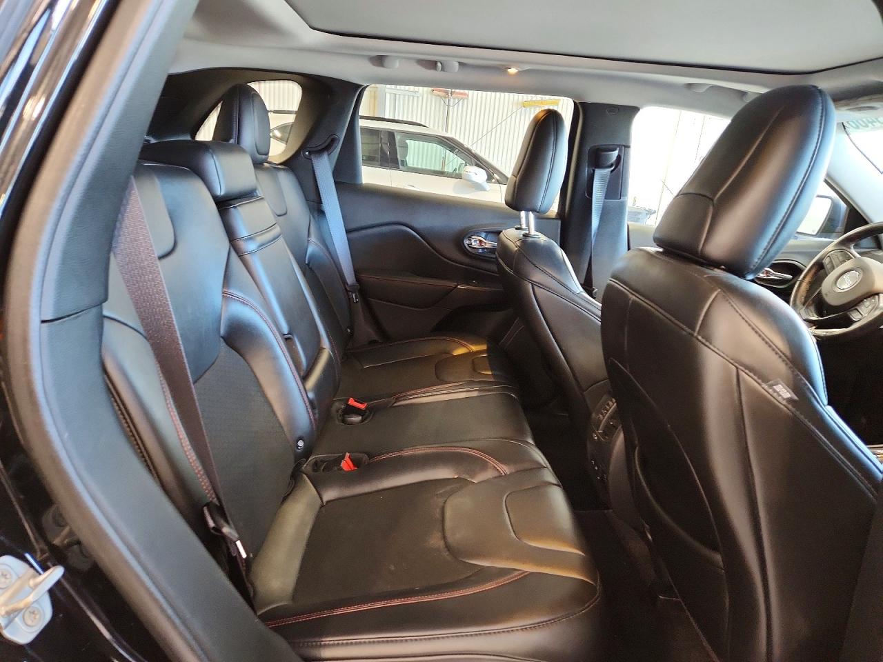 2019 JEEP CHEROKEE