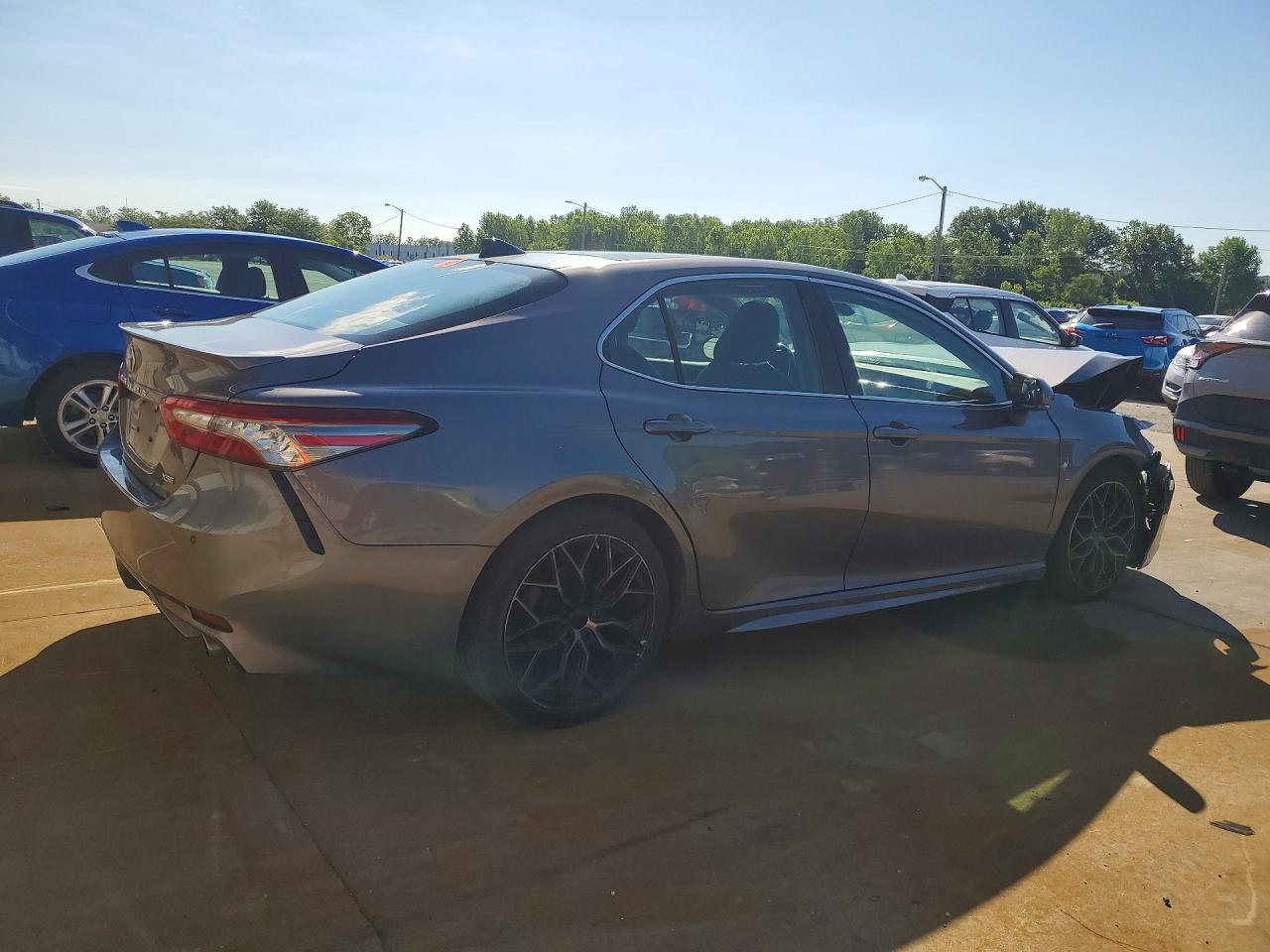 2019 TOYOTA CAMRY