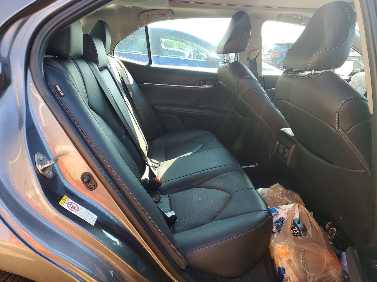 2019 TOYOTA CAMRY