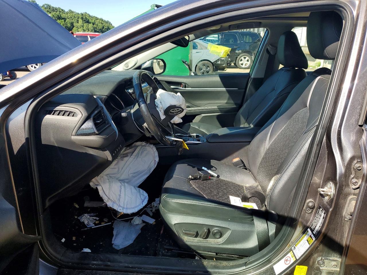 2019 TOYOTA CAMRY