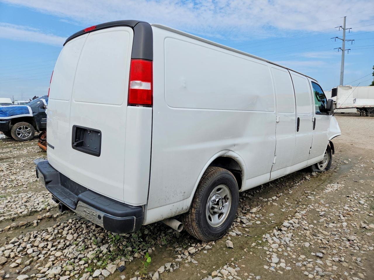 2023 CHEVROLET EXPRESS