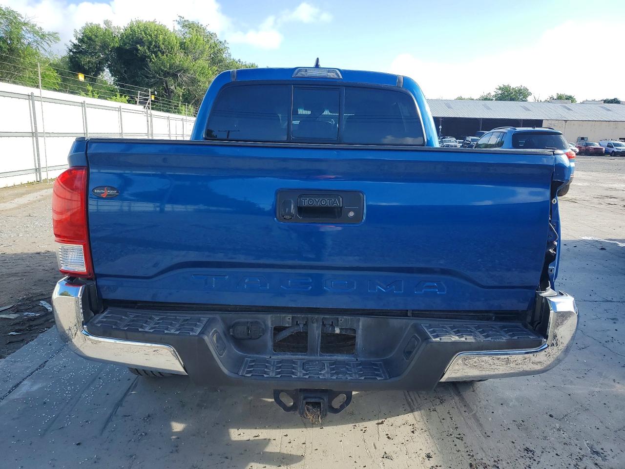 2016 TOYOTA TACOMA