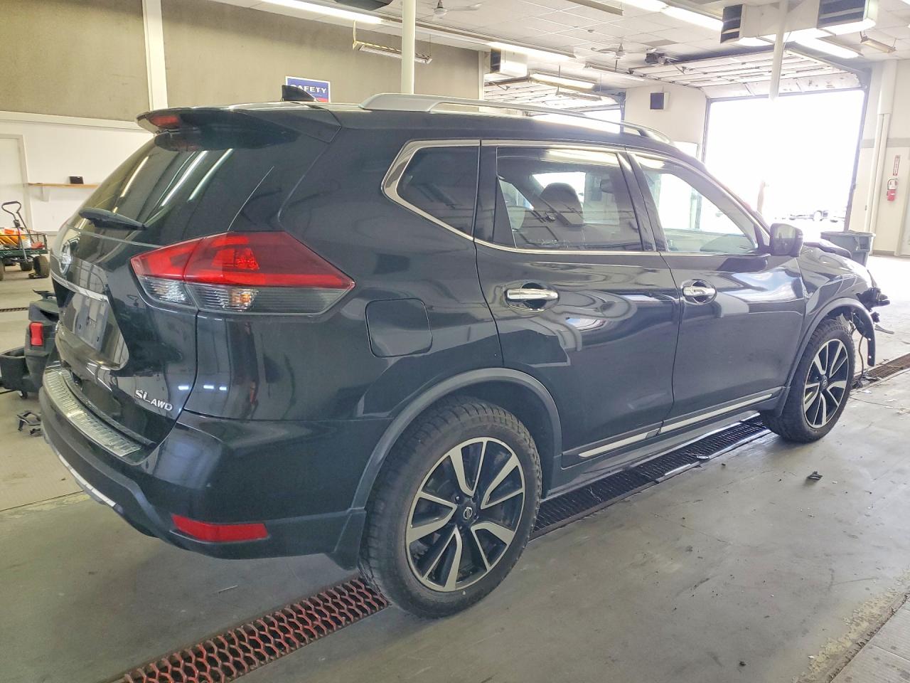 2018 NISSAN ROGUE