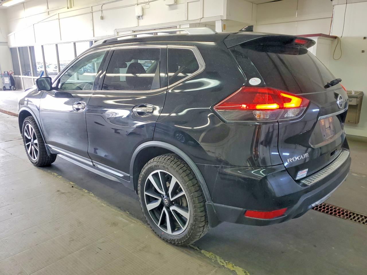 2018 NISSAN ROGUE