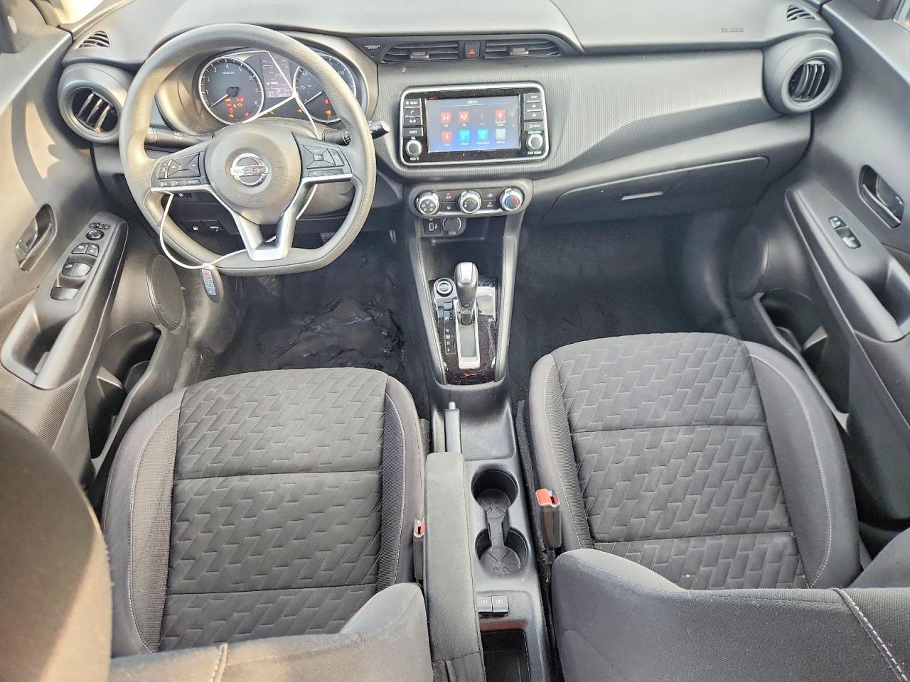 2021 NISSAN KICKS