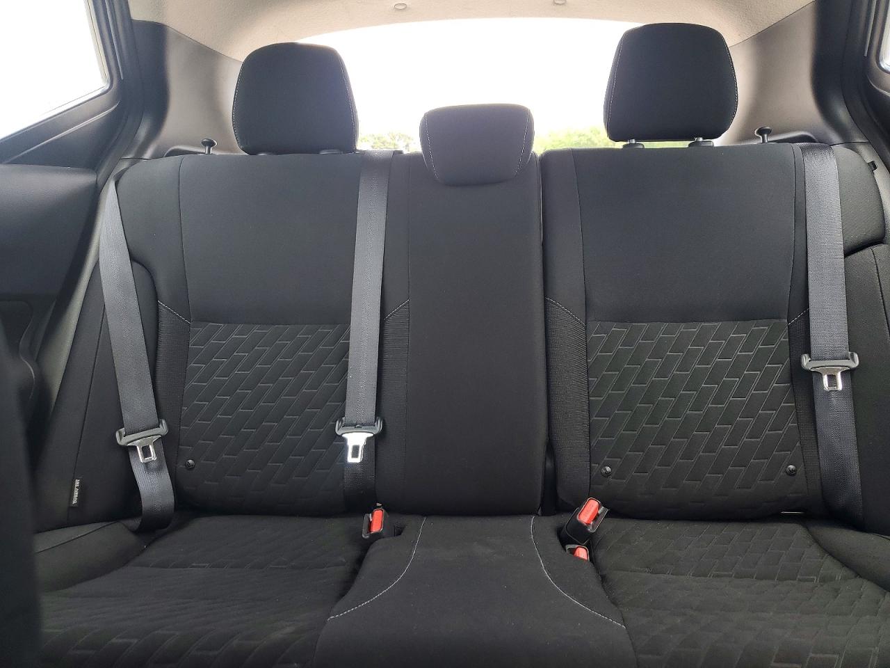 2021 NISSAN KICKS