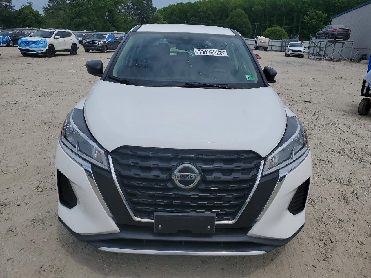 2021 NISSAN KICKS