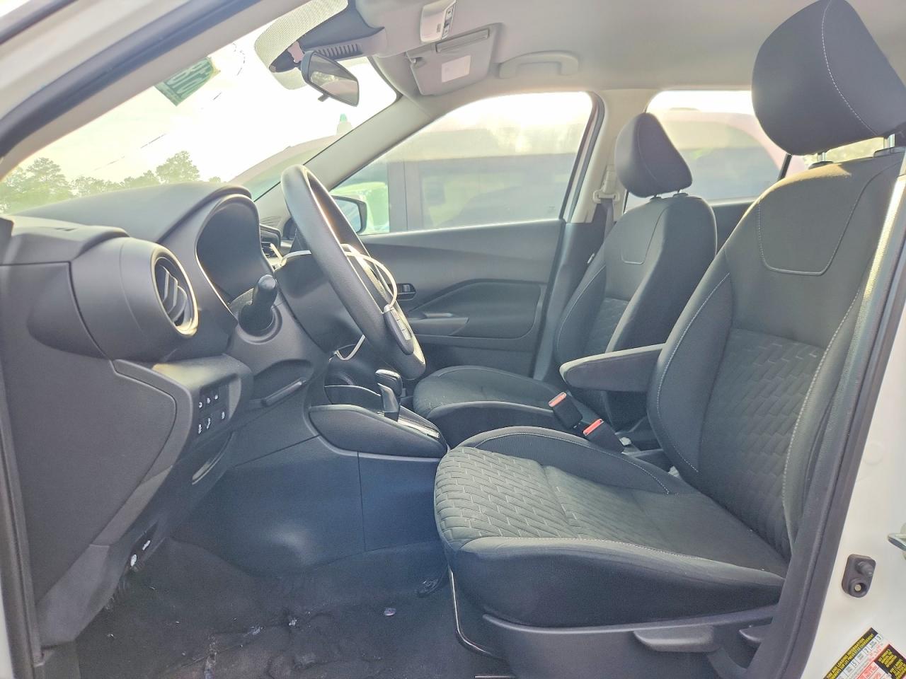 2021 NISSAN KICKS
