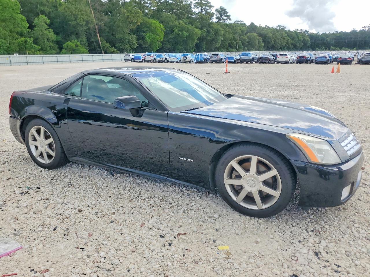 2004 CADILLAC XLR