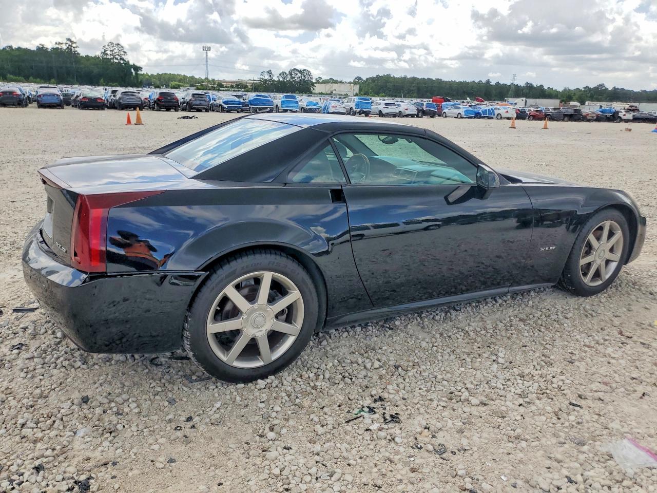 2004 CADILLAC XLR