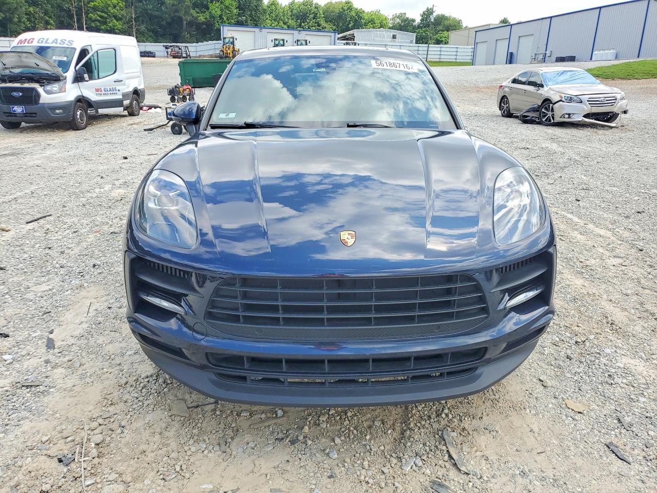 2019 PORSCHE MACAN