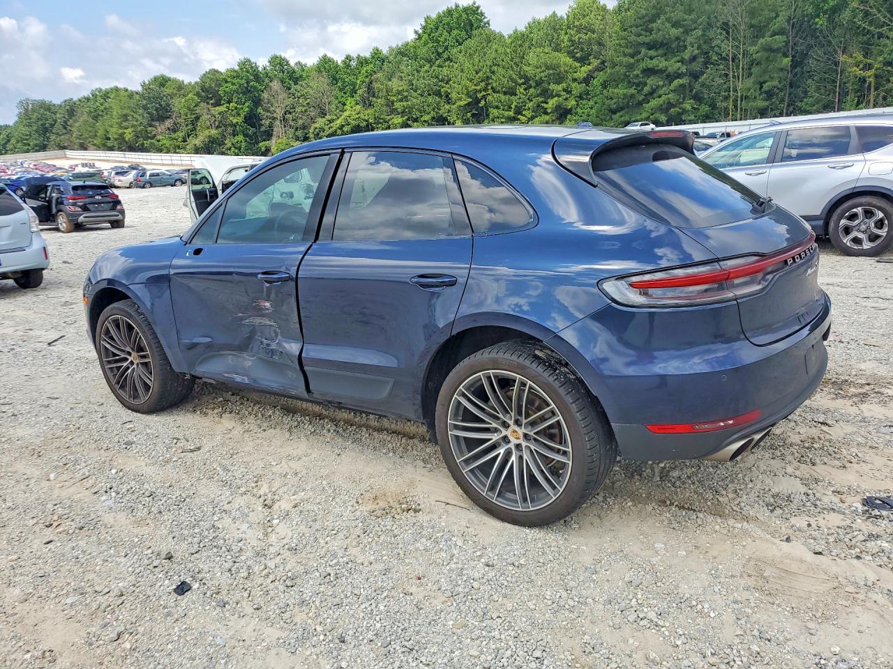 2019 PORSCHE MACAN