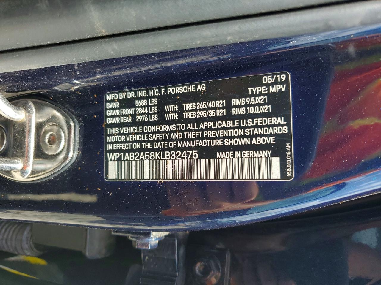 2019 PORSCHE MACAN