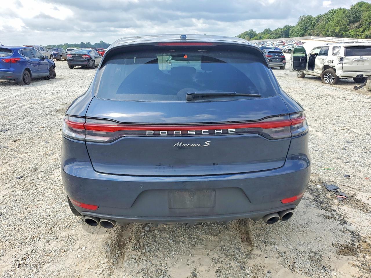 2019 PORSCHE MACAN