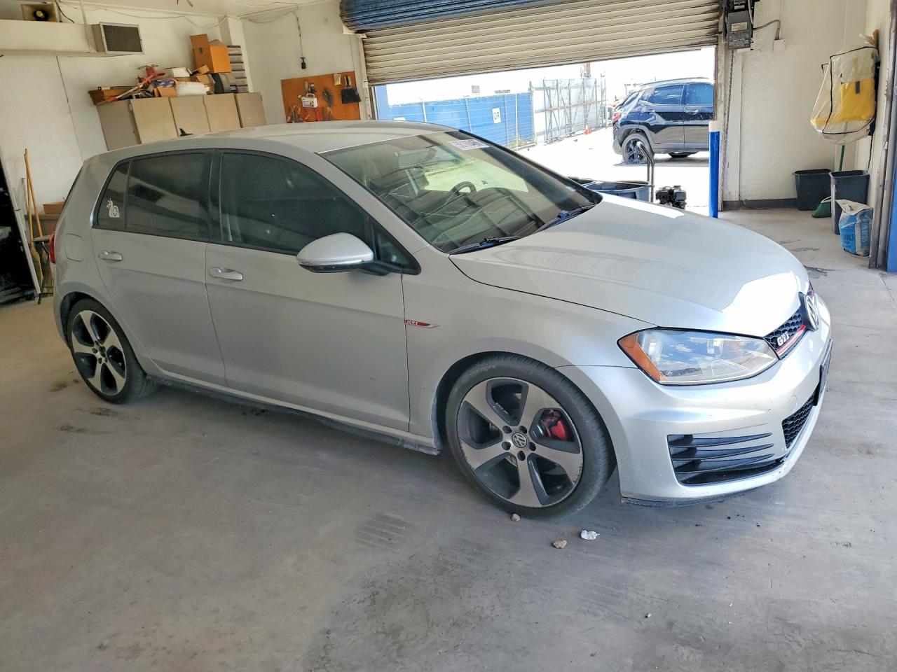 2017 VOLKSWAGEN GTI