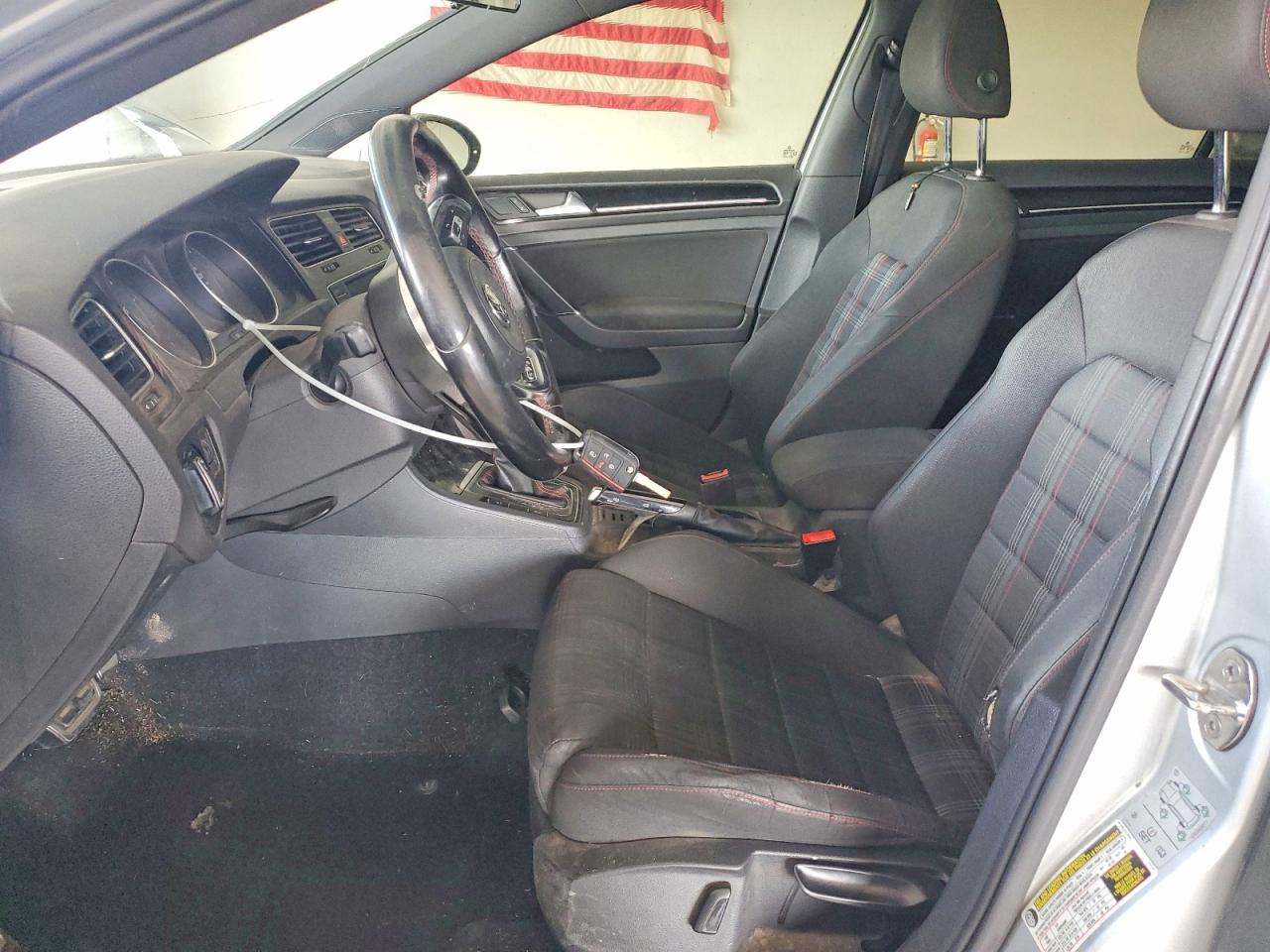 2017 VOLKSWAGEN GTI